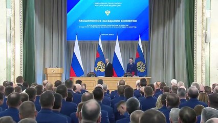 Trump e Zelensky têm conversa ‘muito boa’ e ‘franca’