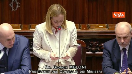 Migranti, Meloni: "Difficile spiegare regole a illegali se li devi risarcire"