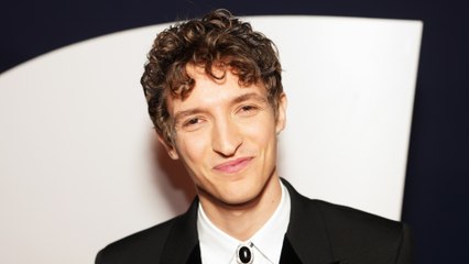 GALA VIDEO - Aliocha Schneider : ses touchantes confidences sur son défunt frère Vadim, son “héros”