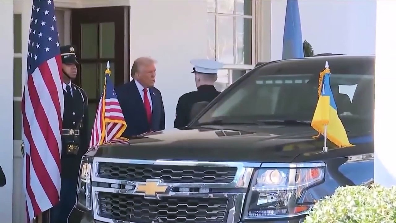 Trump dice que las conversaciones sobre Ucrania "van por buen camino" tras hablar con Zelenski