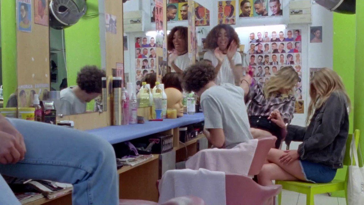 Louane - On était beau (Clip Officiel)