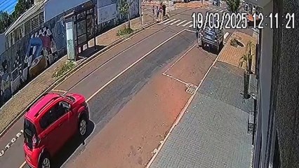 Imagens flagram acidente na Av. Papagaios