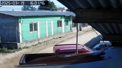 Exponen momento en que sujetos vestidos de militares perpetaron masacre en SPS