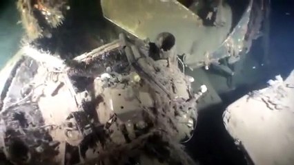 Diving the wreck of a B17 Bomber