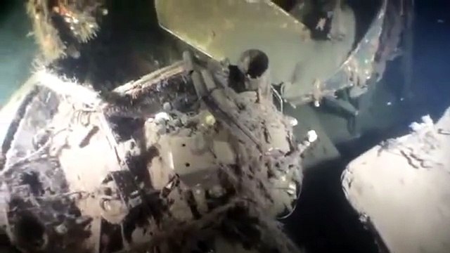 Diving the wreck of a B17 Bomber