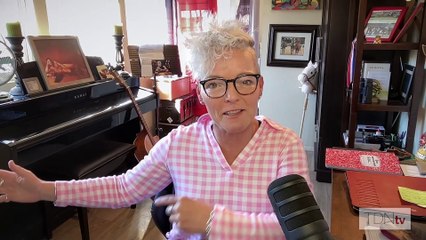 1/ST Things 1/ST: Zoe Cadman Checks in with Frankie Dettori