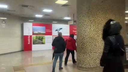 Gözaltındaki İmamoğlu'nun sesi metro istasyonlarında: 'Bu savaşı kazanacağım'
