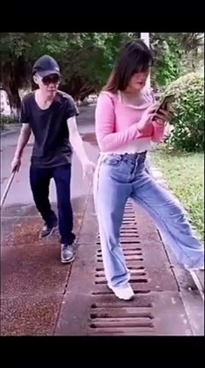 Funny clips😁😁😁😁😁😄😆