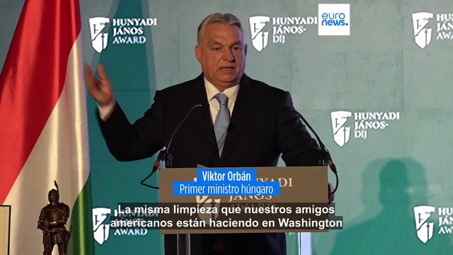 Viktor Orbán condecora a Matteo Salvini con una medalla de honor