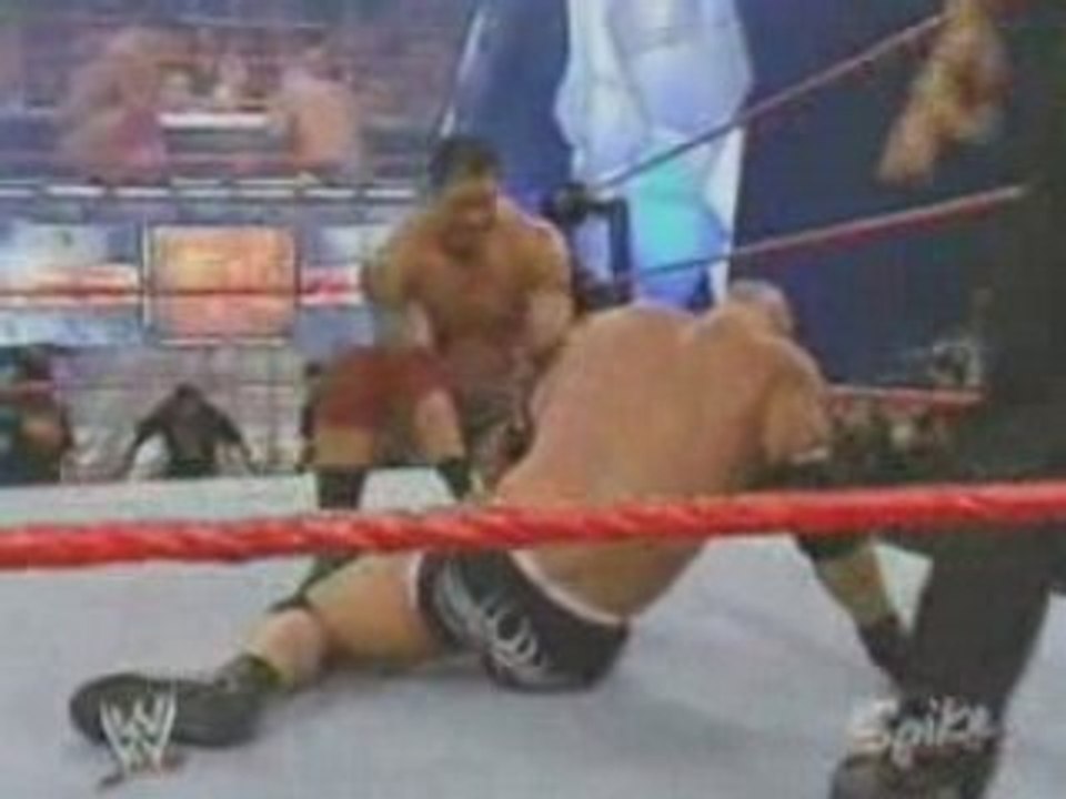 WWE - Batista vs. Goldberg - Raw 2003