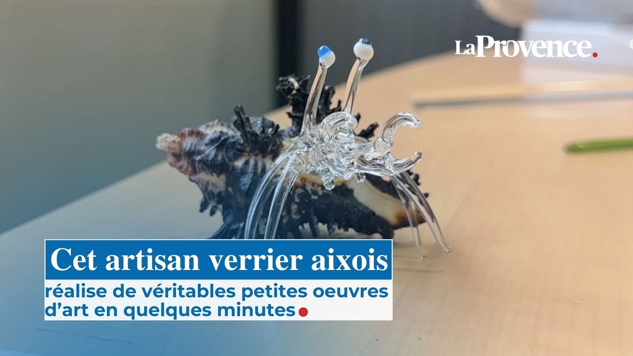 Cet artisan verrier aixois réalise de véritables petites oeuvres d’art en quelques minutes