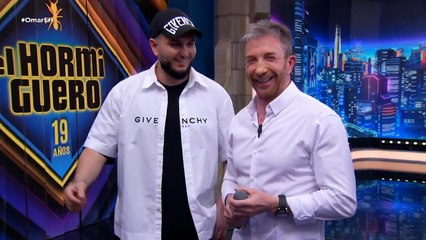 Pablo Motos saluda al padre de Omar Montes