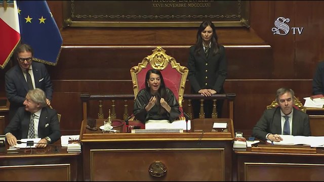 Nuovo scontro al Senato sul Manifesto di Ventotene, Paita: Meloni vergogna . Urla da destra