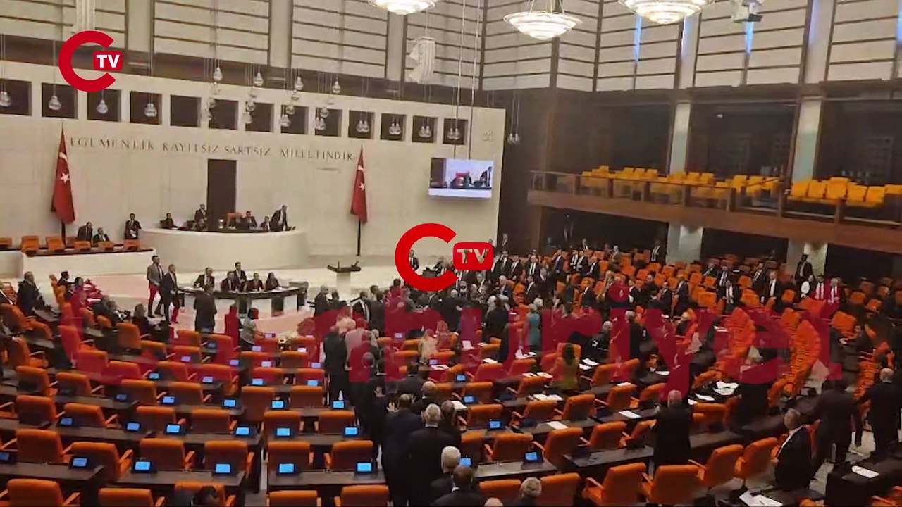 Meclis'te 'İmamoğlu' gerginliği: AKP'li ve CHP'li vekiller birbirine girdi!