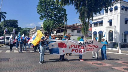 Padres de familias se oponen al llamado a huelga nacional de los gremios de docentes