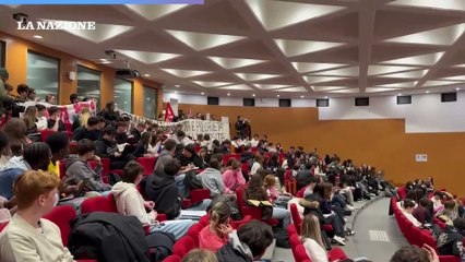 Università di Firenze: “No ai tagli”. Irruzione dei manifestanti in aula magna