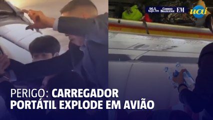 Carregador portátil explode dentro de avião