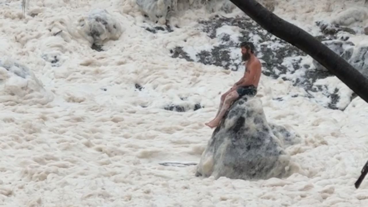 Massive wave from Cyclone Alfred sends daredevil tumbling after risky stunt