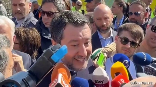 Difesa, Salvini contro Tajani: No all'esercito europeo, c'è la Nato