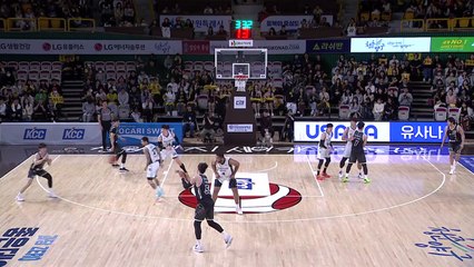 '마레이 트리플더블' LG, DB에 대승...2위 유지 / YTN