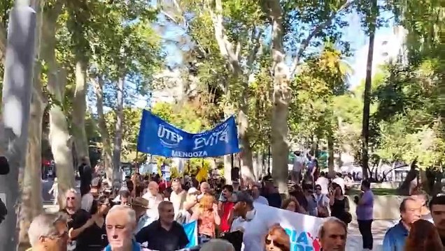 En Mendoza la marcha de los jubilados se realizó en Plaza San Martín
