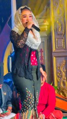 Paling TOP membawakan suasana dalam lagu