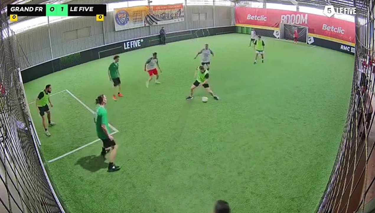 Grand Frais Pau - Le Five Pau 20/03 à 12:33 - Football Terrain 1 (LeFive Pau)