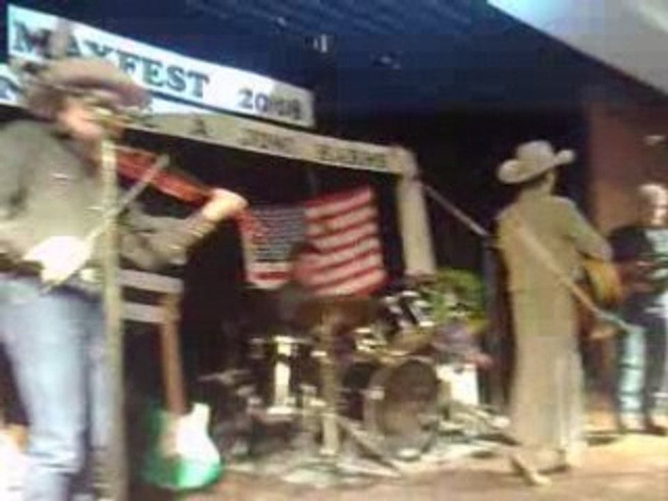 Joni Harms en concert à pontivy