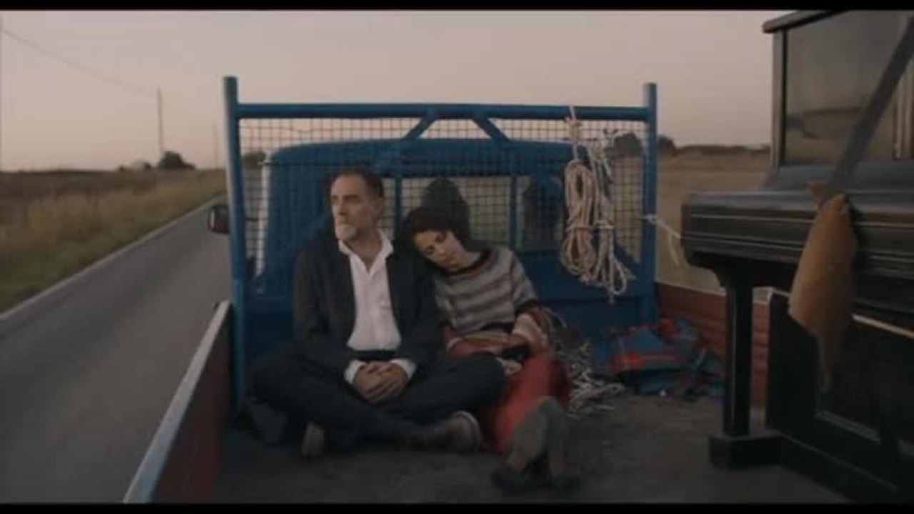 Valerio Mastandrea torna con "Nonostante", dal limbo all'amore