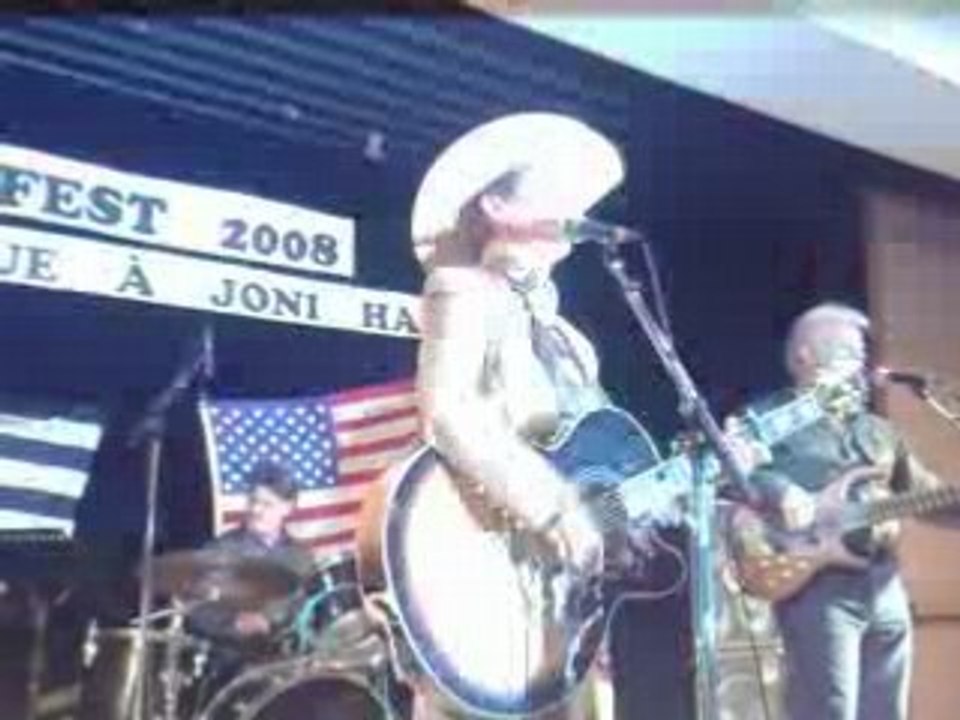 Joni Harms en concert à pontivy