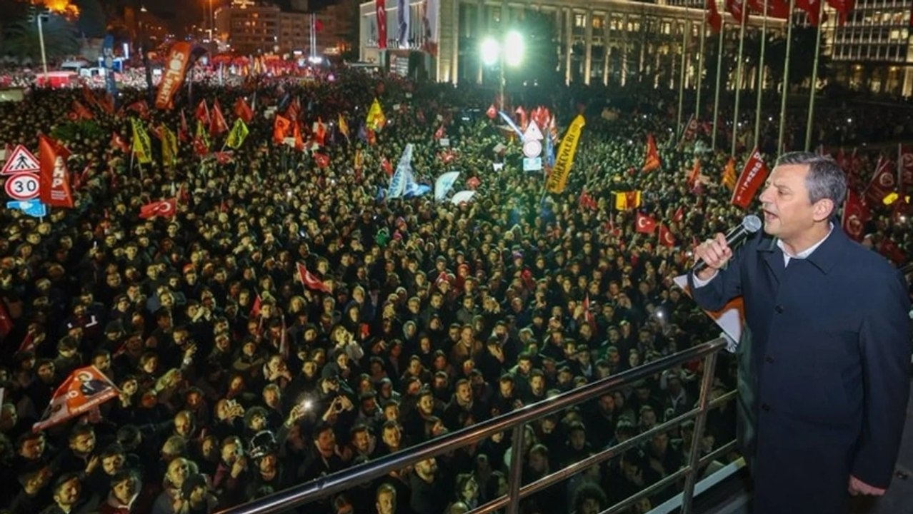 Özgür Özel: “Bana diyorlar ki sokak çağrısı mı yapıyorsunuz? Evet, Evet, Evet”