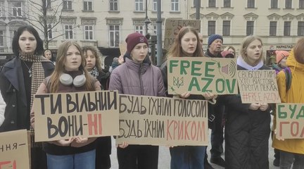 Los ucranianos urgen a Rusia a soltar a todos los cautivos como prueba de intención de paz