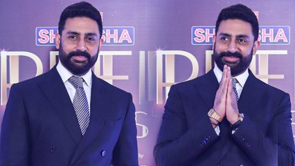 Abhishek Bachchan’s Kind Gesture To Paps At Showsha Reel Awards