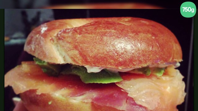 Bagel saumon fumé, concombre et fromage frais