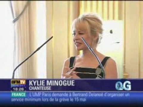 Kylie Chevalier des Arts et des Lettres