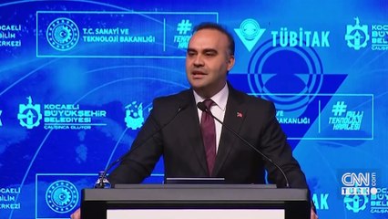 Bakan Kacır, "Yeni yetenek yüklendi" diyerek duyurdu: SOM-J seyir füzesinden hedefe tam isabet