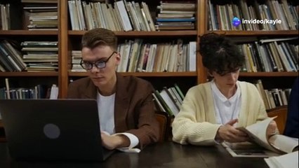 invideo-ai-480 Ace Your Thesis with Expert Tips! 2025-03-21 (1)