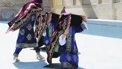 National uzbek dance "Raqsi paranji" (Bukhara region)