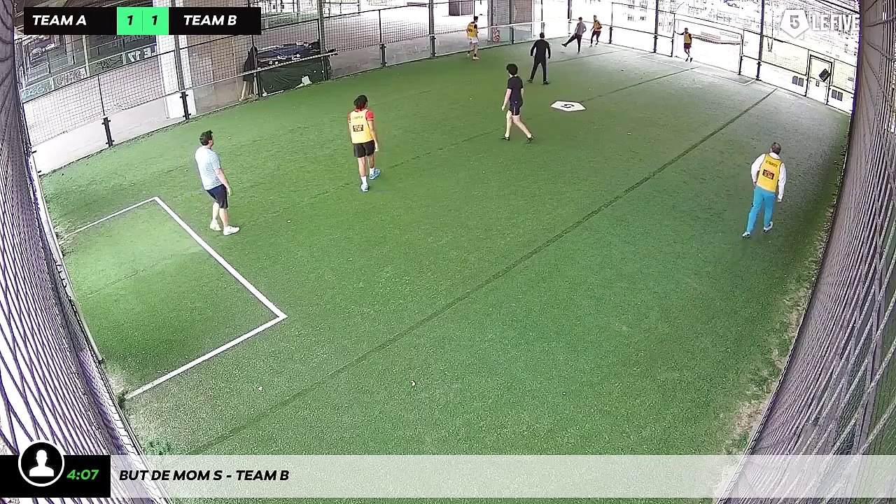 But de Mom S - Team B