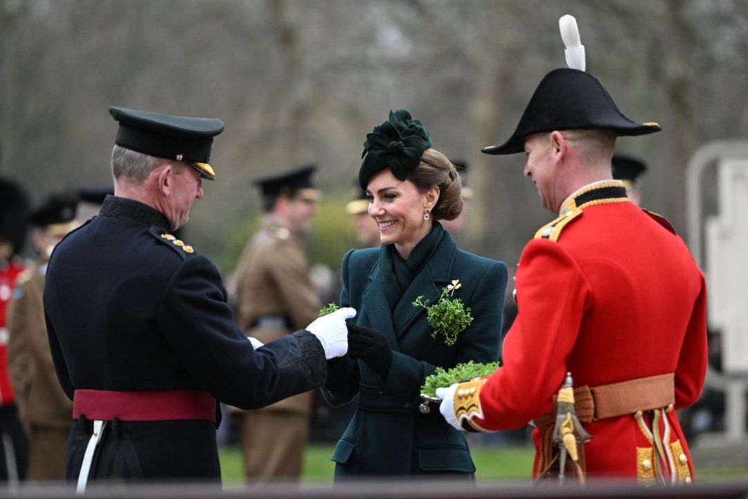La princesse Kate enfin de retour aux côtés des Irish Guards