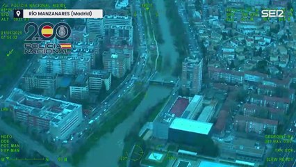 La imágenes de un río Manzanares lleno, desde el aire