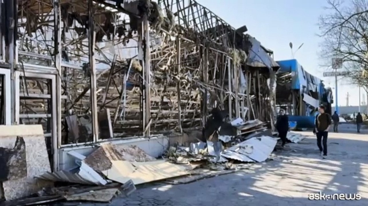 Ucraina, le conseguenze dell'attacco russo con droni su Odessa