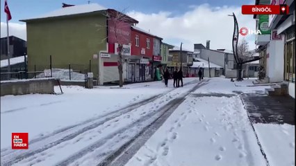 Bingöl'de bir hafta önce bahar temizliği yapılan ilçe kara teslim oldu