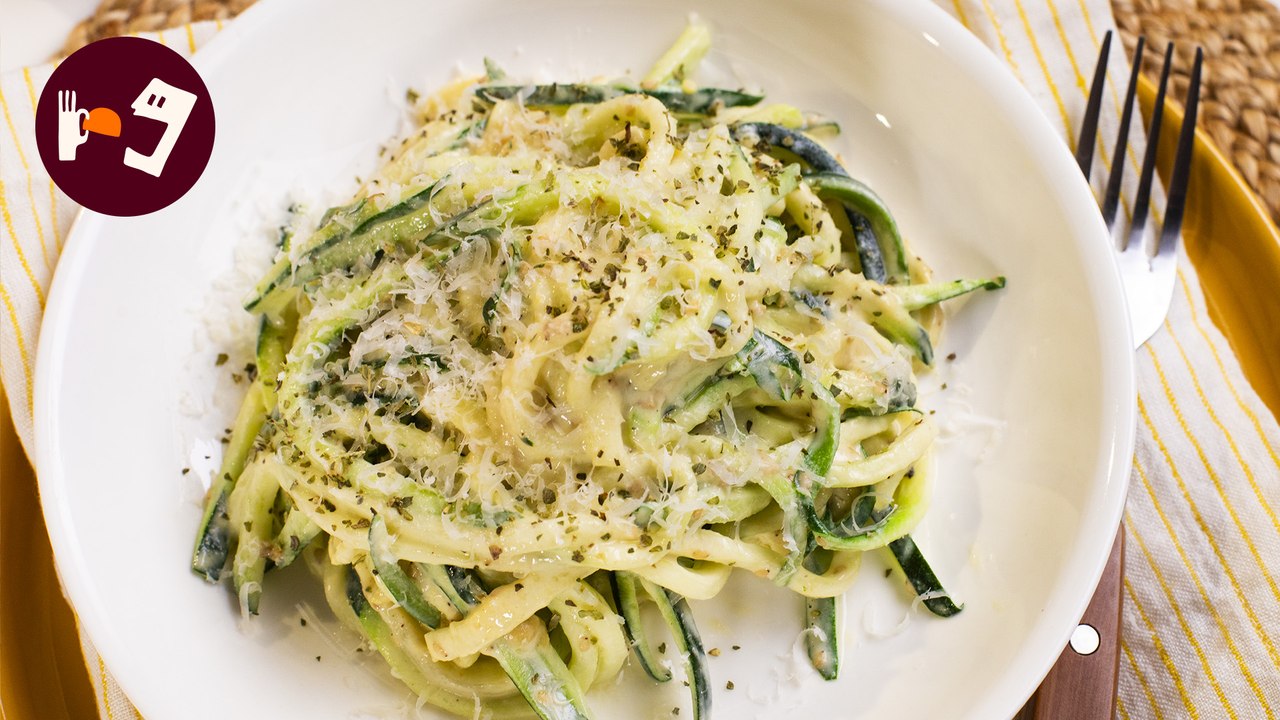 TALLARINES de calabacín - Receta ligera y rápida que se convierte en platazo