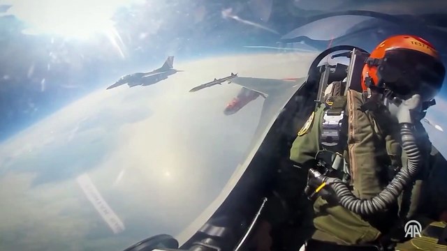 SOM-J seyir füzesi ilk test atışında hedefi başarıyla vurdu