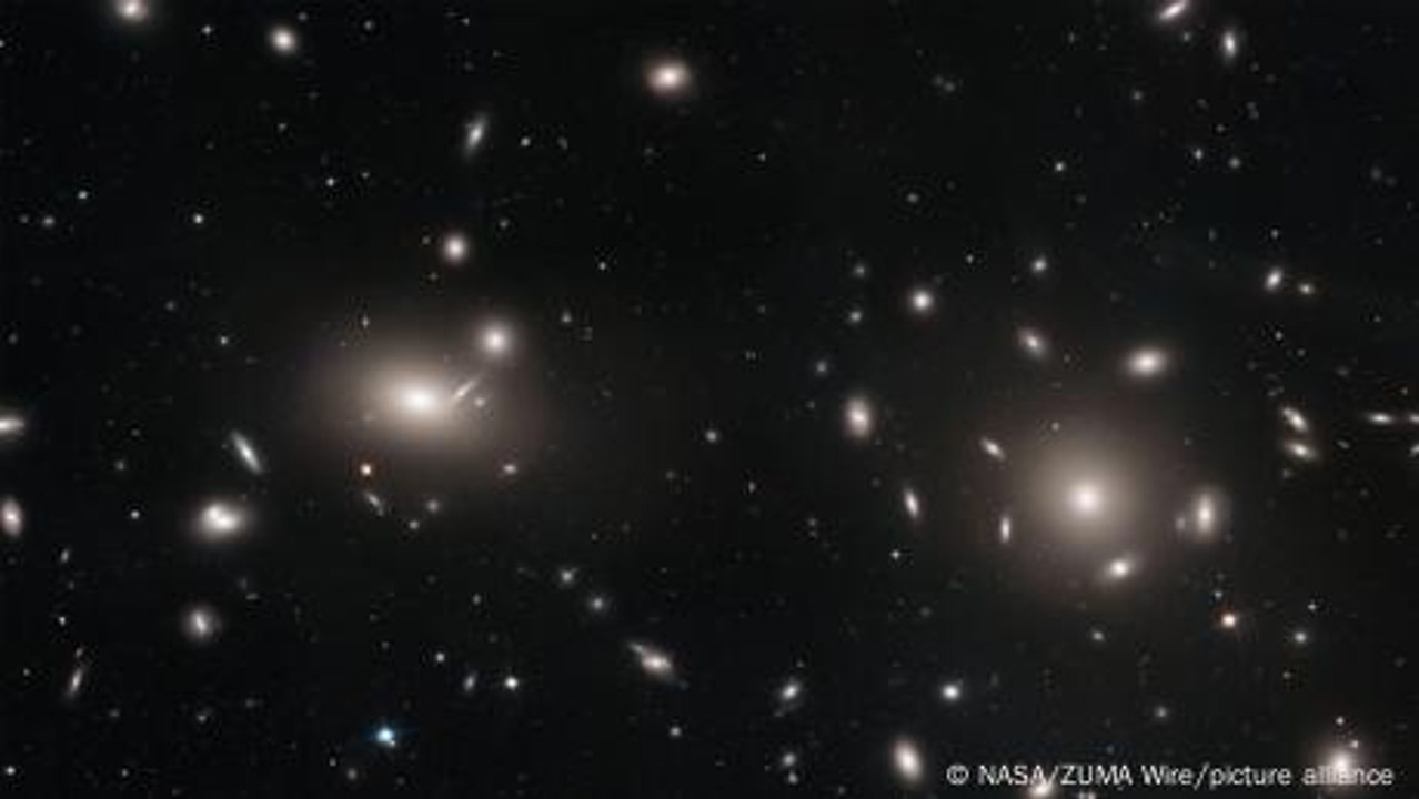 Gibt es konkrete Hinweise auf die Existenz von dunkler Materie?