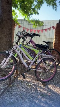 📚 Un nuevo comienzo en el Barrio Villa Azul Después de días difíciles, y con el apoyo de toda la comunidad, la Escuela Nuestra Señora de los Desamparad…