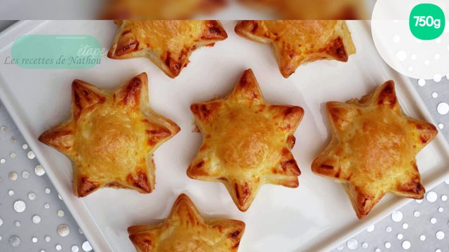 Etoiles feuilletées aux oignons confits, lard fumé et Reblochon