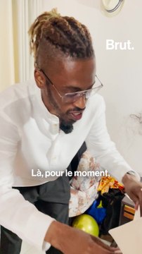 Je ne veux pas être célèbre, je veux être milliardaire .