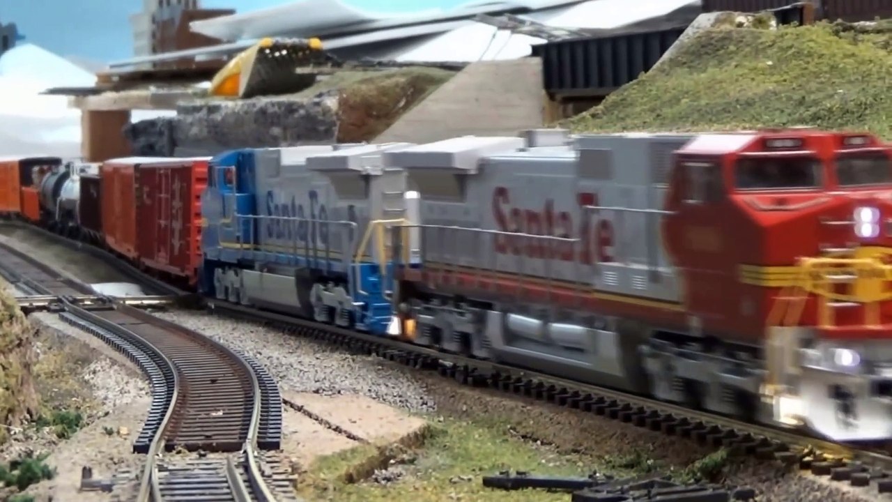 HO Scale Fails and Derailments Part  1